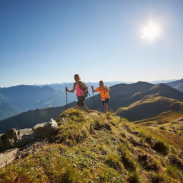 wandern-_-hiking-in-saalbach-hinterglemm-_2.600x600.jpg