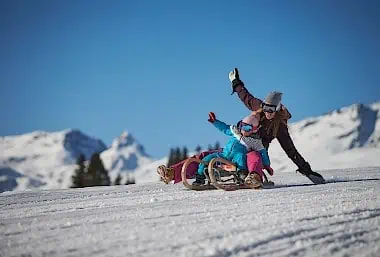 rodeln-_-tobogganing_3.380x0.jpg